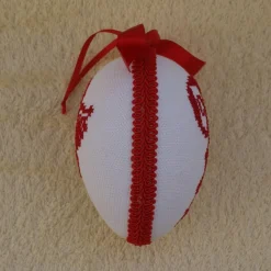 Kreuzstich Osterei Handarbeit gestickt  religiöses Motiv   12cm, rot weiß,