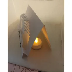 Krippen-Karte, beleuchtete Krippe, Weihnachtskarte als Krippe