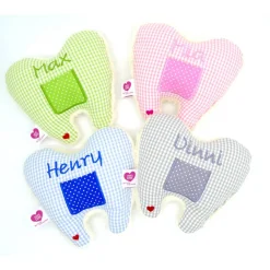 Kuschelkissen  Kleines Zahnfeekissen  Wunscnhnamen Taufkissen Geburtskissen - Schmusekissen Kissen mit Namen