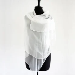 Langes Tuch aus Baumwolle und Seide mit Perlen bestickt