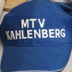 Lassen Sie Ihre Lieblingskappe besticken