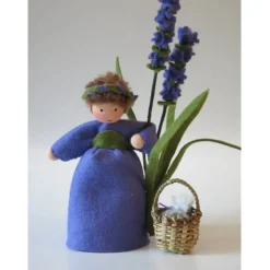 Lavendel Mädchen - Blumenkind - Jahreszeitentisch - Waldorf Art - Art.Nr.SO29