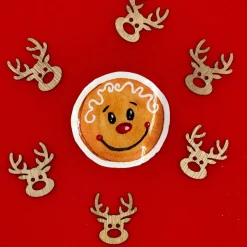 Lebkuchengesicht Vinylsticker – weißer Weihnachtsaufkleber | handgemachte Aquarellkunst