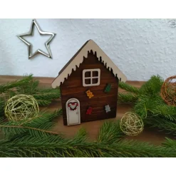 Lebkuchenhaus aus Holz / Wichtelhaus