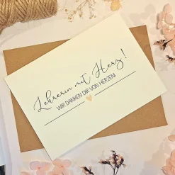 Lehrerin mit Herz Karte – Dankeskarte Lieblingslehrerin – Geschenk Lehrer – Hochwertige Klappkarte mit Umschlag