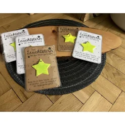 Leuchtstern Anhänger für Kinder, Reflektor & Geschenkidee für Kindergarten- und Schulkinder, Sicher unterwegs im Dunkeln