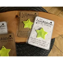 Leuchtstern Anhänger für Kinder, Reflektor & Geschenkidee für Kindergarten- und Schulkinder, Sicher unterwegs im Dunkeln