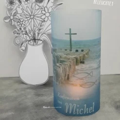 Lichthülle Konfirmation, Kommunion oder Firmung - Kreuz im Meer - mit individuellem Spruch