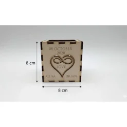 Lichtmoment – Personalisiertes 3D-Teelicht-Display aus Holz mit Gravur
