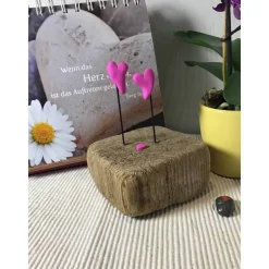 Liebe auf Treibholz, Herzen auf Schwemmholz, Liebe, Hochzeit, Valentinstag