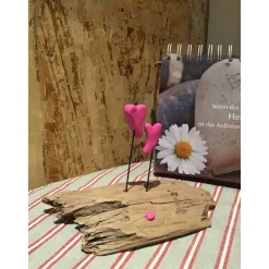 Liebe auf Treibholz, Herzen auf Schwemmholz, Liebe, Hochzeit, Valentinstag