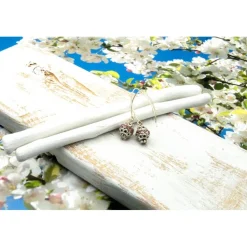 Lässige verspielte Ohrhänger aus Metall & Silberfarben in Rosa – Geschenkidee für Frauen