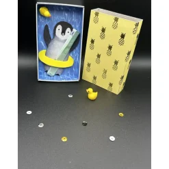 Lustige Pinguin Geschenkverpackung für Urlaub, Schwimmbad oder Therme Gutschein