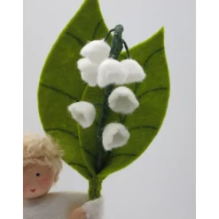 Maiglöckchen Junge - Jahreszeitentisch - Waldorf Art - handgefertigte ,einzigartige Blumenkinder - Art.Nr.FR6