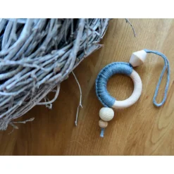 Makramee Weihnachtsschmuck - Weihnachtsbaum Anhänger (blau matt)