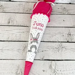 Mädchen Schultüte mit flauschigem Hase Marie aus Stoff 70 cm