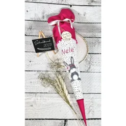 Mädchen Schultüte mit flauschigem Hase Marie aus Stoff 70 cm