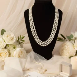 Mehrreihige Perlenkette aus Glaswachsperlen & transparenten Glasperlen – Zeitlose Eleganz