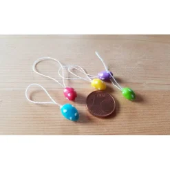 Miniatur Ostereier zum Hängen – handmodelliert für Puppenstube 1:12, Wichtel & Puppenhaus Deko