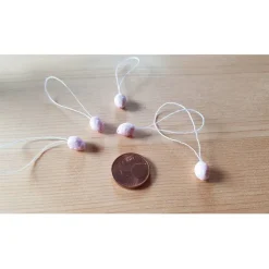 Miniatur Ostereier zum Hängen – handmodelliert für Puppenstube 1:12, Wichtel & Puppenhaus Deko