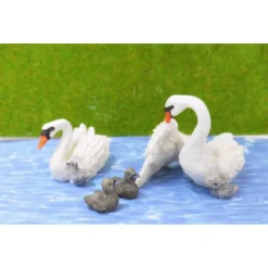 Miniatur Schwan Schwanenfamilie – Deko für Ostern, Sommer & Feengarten – 4-teilig, Resin