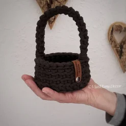 Mini-Geschenkkorb gehäkelt – handgemachter Korb, ideal zum Verschenken & als Gastgeschenk