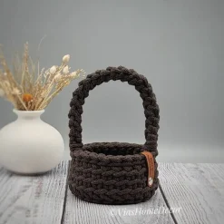 Mini-Geschenkkorb gehäkelt – handgemachter Korb, ideal zum Verschenken & als Gastgeschenk