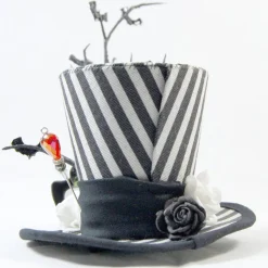 Mini-Hütchen - Gothic Fascinator Ast mit Fledermäusen Rosen gestreift