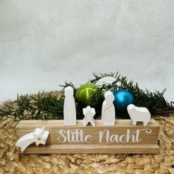 Mini-Krippe aus Holz und Reliefgießpulver