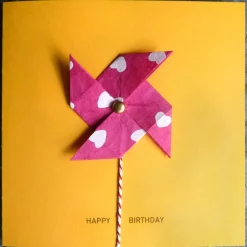 Minimalistische Glückwunschkarte mit Origami Windrädchen