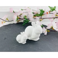 Minimalistische Osterhasen – Kleine Keraflott-Dekofiguren in Weiß