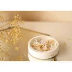 Moderne Ringbox mit personalisierter Acryl-Scheibe | Ein besonderes Accessoire für Deine Hochzeit | Ringkissen