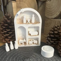 moderne Weihnachtskrippe aus Raysin im Fensterbogen - elegante Weihnachtsdeko Weihnachtsfiguren Heilige Familie Advent