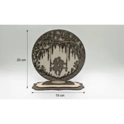 Moment im Glück – Personalisiertes 3D-Schattenbild auf Schaukel aus Balsaholz mit Gravur