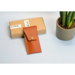 Monogramm-Federtasche. Bleistifthalter aus Leder.Leder Stifthülle. Personalisiertes Stifteetui. Monogram Stifteetui. Gra