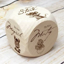 Motivationswürfel aus Holz um das Selbstbewusstsein vom Kind zu stärken und positiv zu beeinflussen