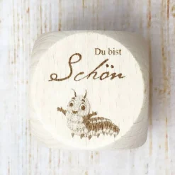 Motivationswürfel aus Holz um das Selbstbewusstsein vom Kind zu stärken und positiv zu beeinflussen