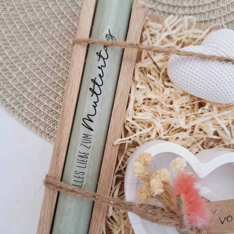 Muttertag Muttertagsgeschenk Dekoherz Kerzenteller Herz Kerzenset für Mama Geschenkset Stabkerze Kerzenbox Holzbox Mitbr