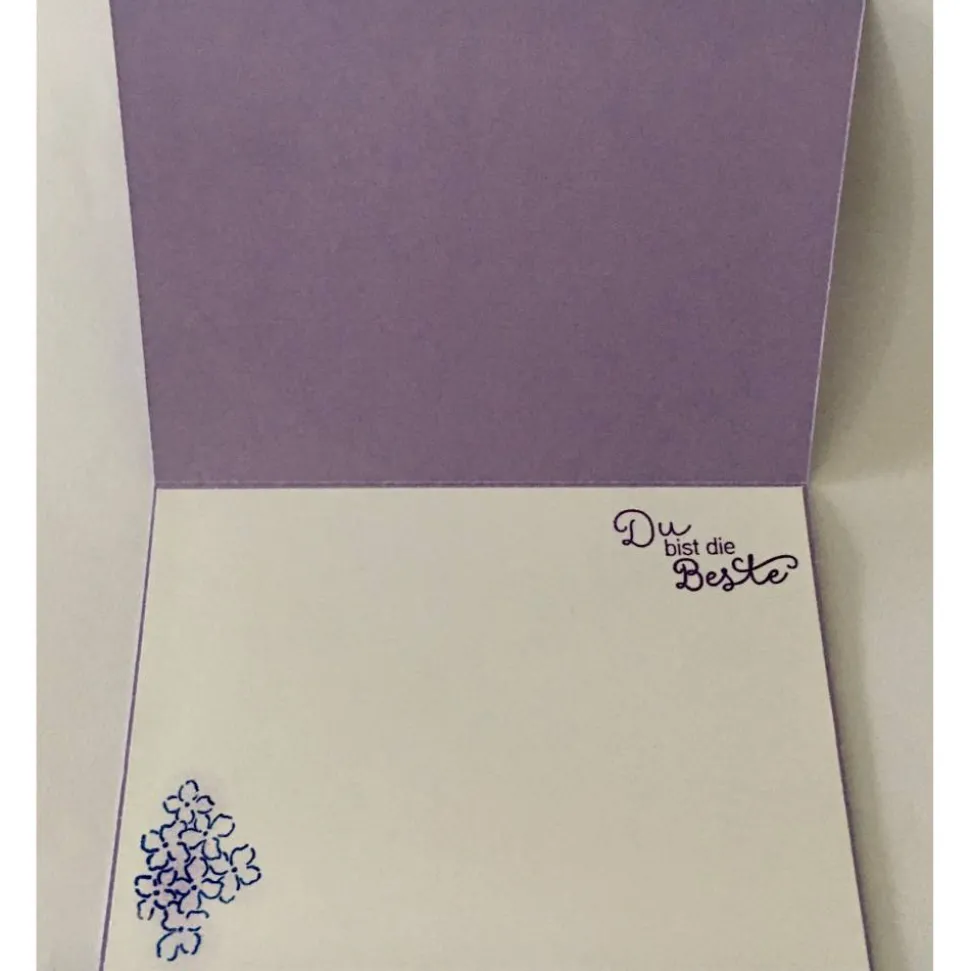 Muttertagskarte  mit Grusstext in Fliederfarbe Handgefertigt