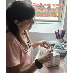 Mysterybox Mini – handgemachte Überraschungen aus Garn Schön  Kurzbeschreibung: Kleine Box, große Freude! Die Mini-Myste