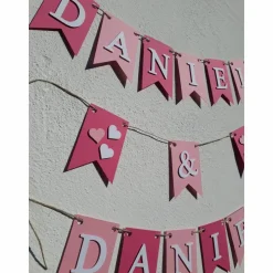 Namensgirlande zur Hochzeit Verlobung Jahrestag Namenskette Wimpelkette Girlande mit Wunschnamen