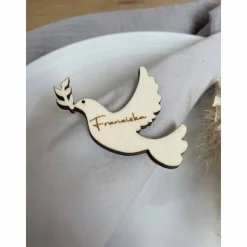 Namensschilder Taube Taufe, Kommunion, Konfirmation / Tischdekoration Tischkarten personalisiert mit Namen aus Holz