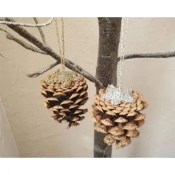 Natürliche Weihnachtsdeko: Kiefer- & Fichtenzapfen als rustikaler Baumschmuck – Winterdekoration zum Aufhängen