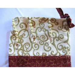 Nikolausstiefel mit Perlenhänger in weinrot/beige genäht von Hobbyhaus