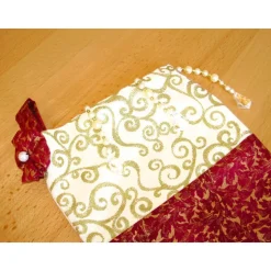 Nikolausstiefel mit Perlenhänger in weinrot/beige genäht von Hobbyhaus