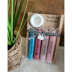 Nimm dir was du brauchst Geschenkset – Personalisierte Kerzen & Raysin Deko für Frauen - kl. Mitbringsel