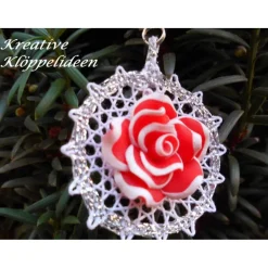 Ohrringe handgeklöppelt mit Rosen aus Polymer Clay