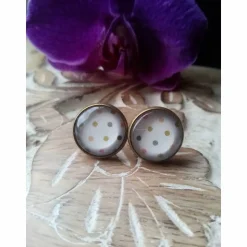 Ohrstecker Cabochonschmuck bunte Punkte auf weiß bronze 12mm
