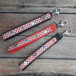 Oktoberfest Schlüsselband mit Karabiner – Lebkuchenherz Design, verschiedene Gurtfarben
