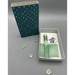 Originelles Geschenk für Leseratten – Handgemalte Geschenkbox für Buchliebhaber